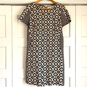 Boden print dress, short sleeves, size 8L (hits just below knee on a 5’6)